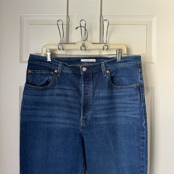 Levi’s Premium Women Ribcage Boot Jeans Size 34 Button Fly - Picture 3 of 7